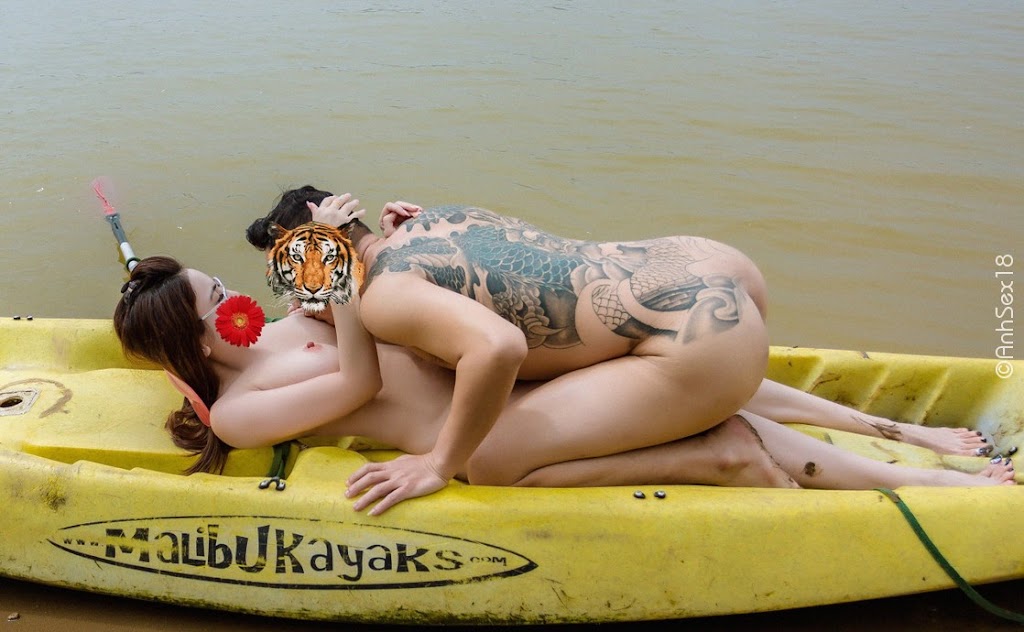Ảnh sex cặp đôi Việt Nam bú lồn ở bờ sông