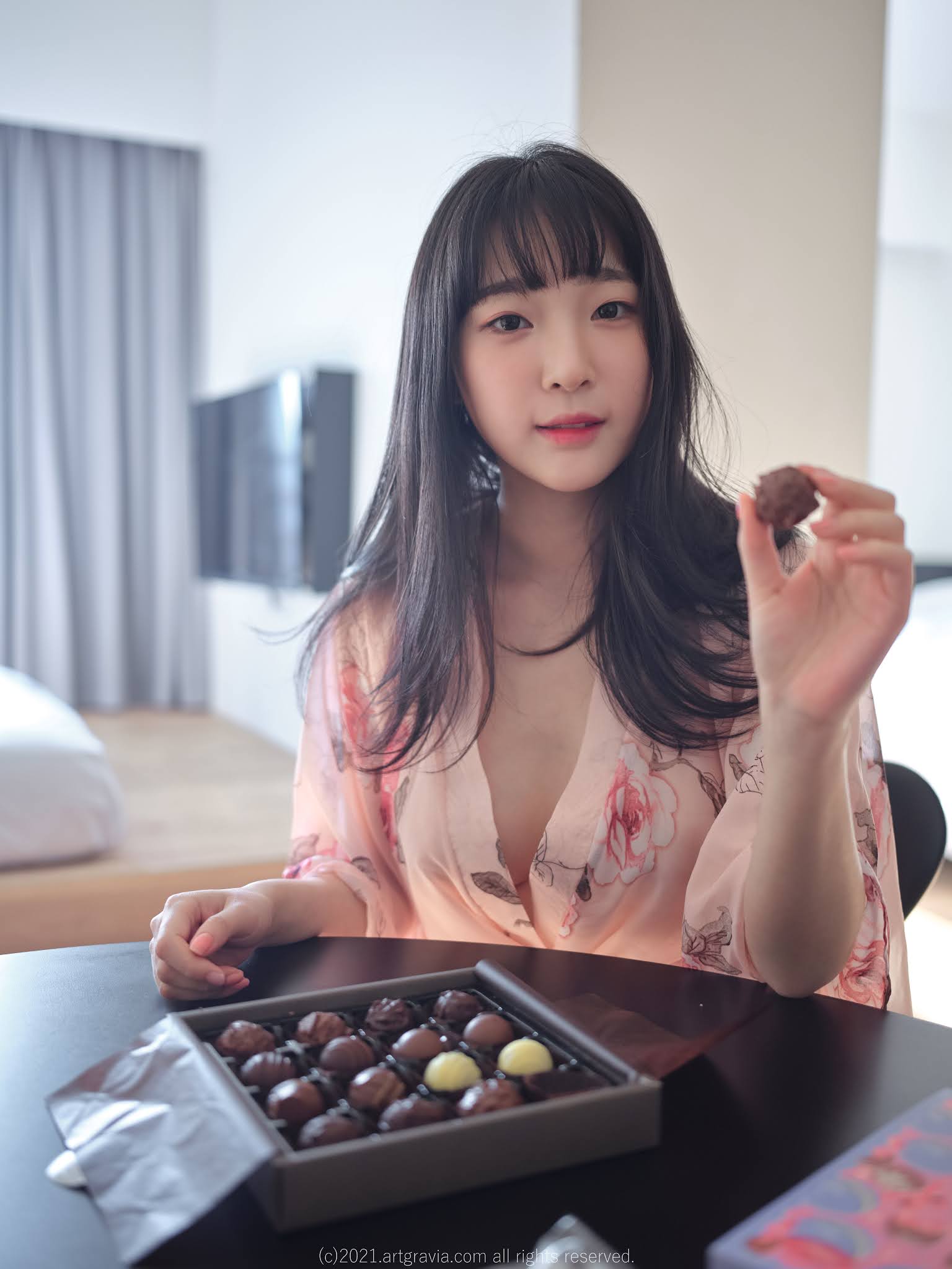 Ảnh sex gái xinh Hàn Quốc Inkyung｜강인경 khoe hàng với bánh kem